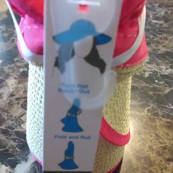 Women's Visor hats Lt pink,dk pink, black strawht $5each - Picture 3 of 13